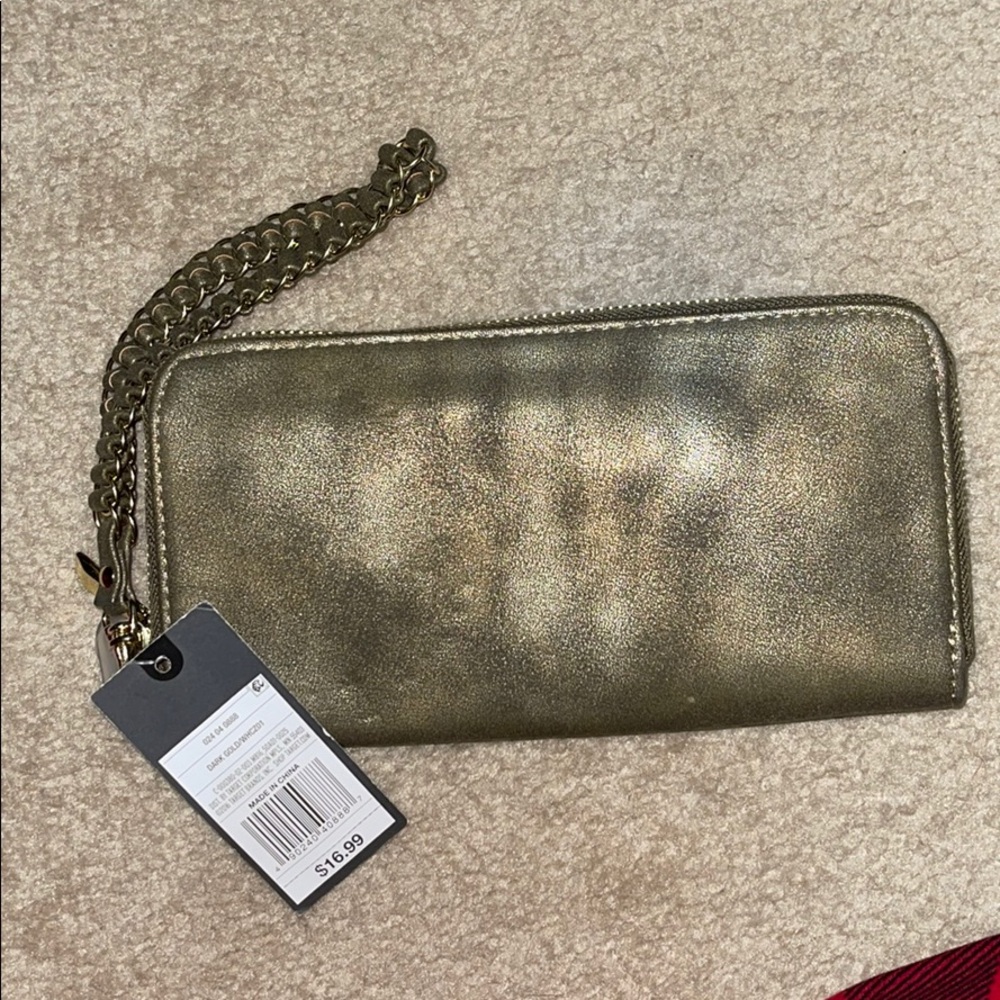 Green purse